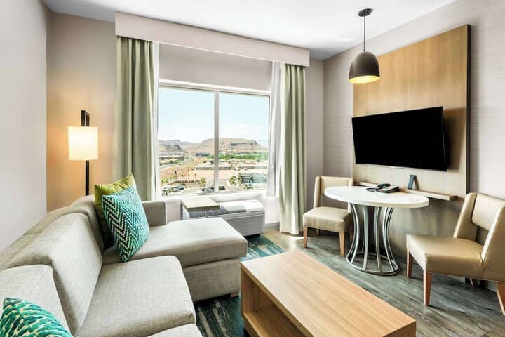 Room 12 of 47