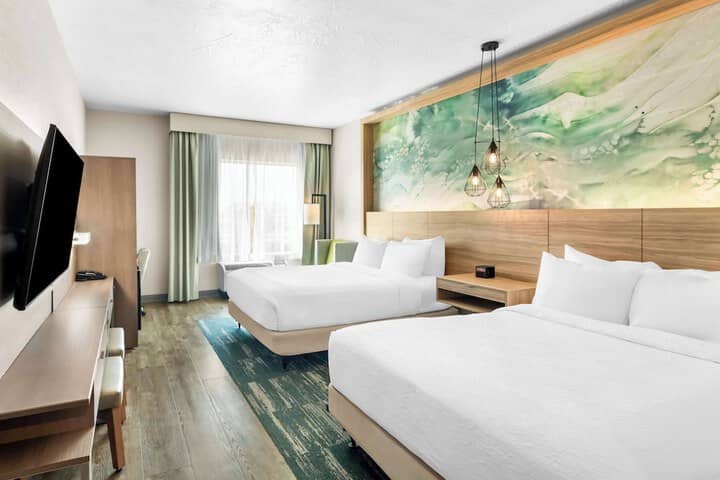 Room 17 of 47